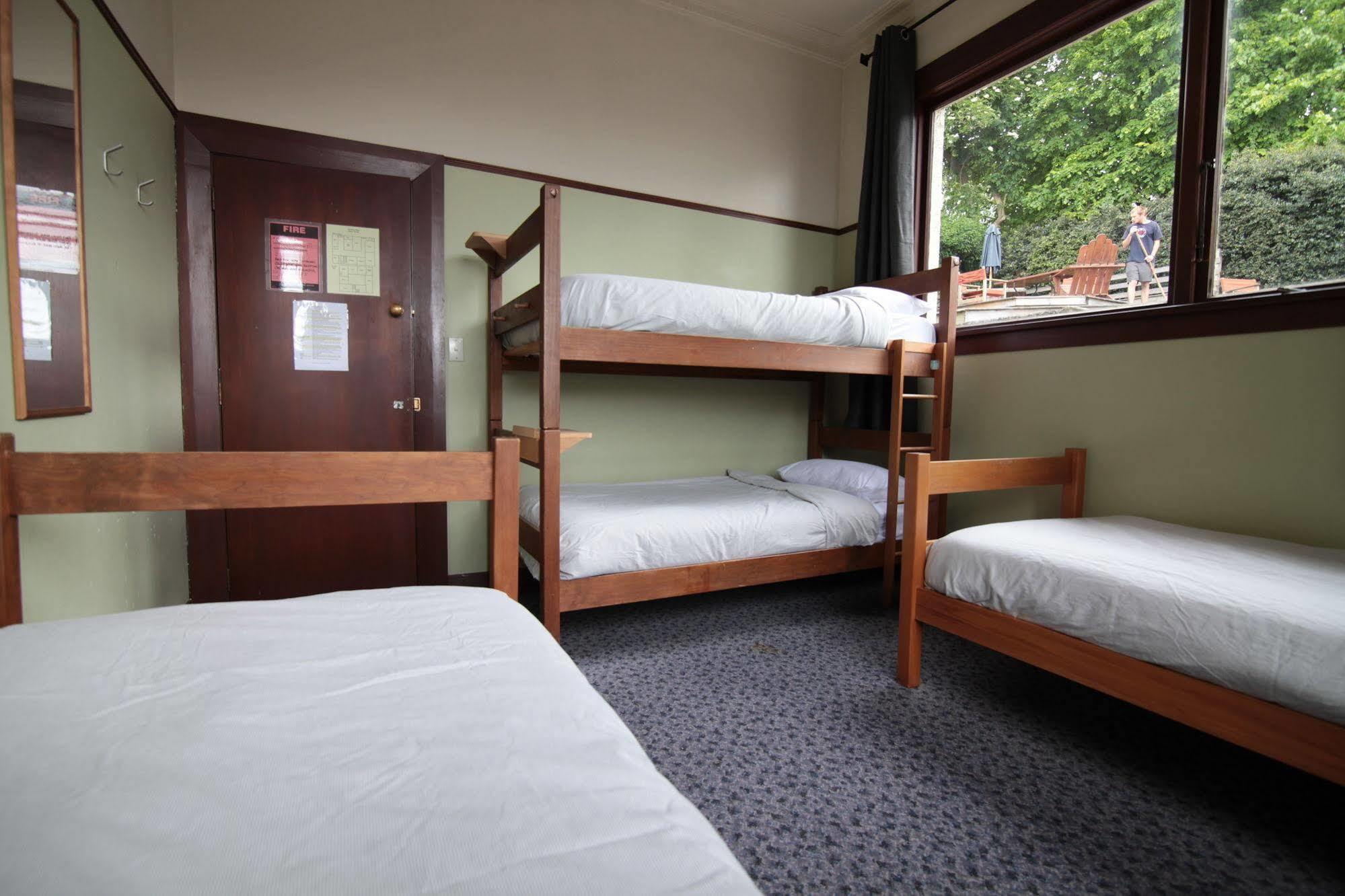 Manor House Backpackers Hostel Dunedin Luaran gambar